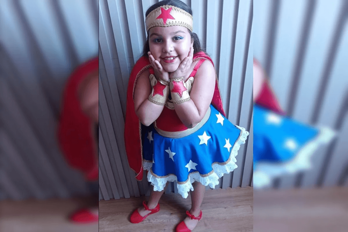 Morre menina de 11 anos picada por escorpião ao calçar um tênis para ir à escola